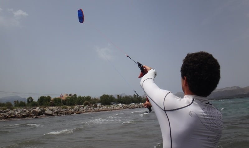 2 kitesurfing mallorca com kite lessons in Alcudia