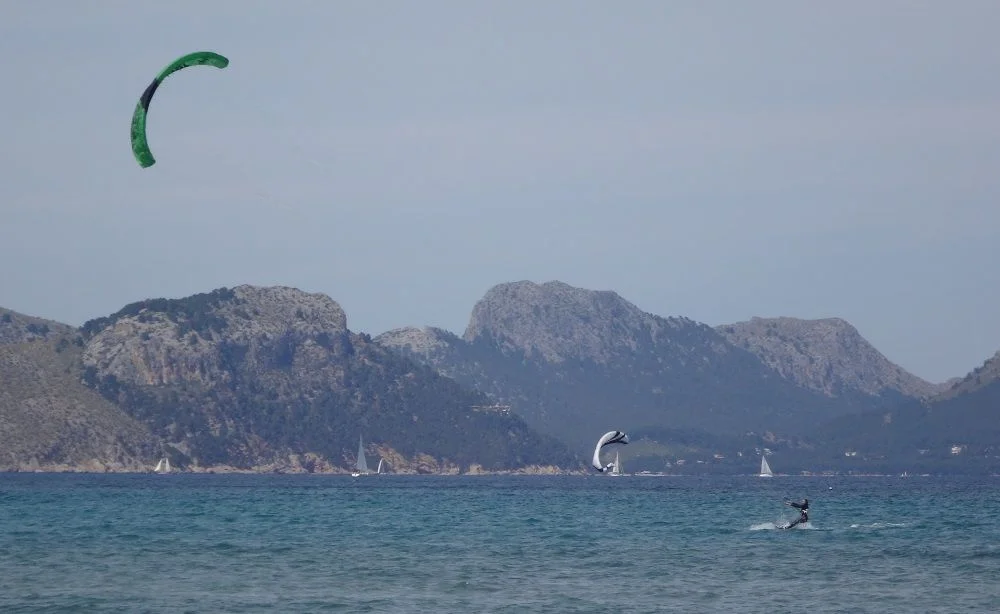 escuela de kitesurf en Pollensa