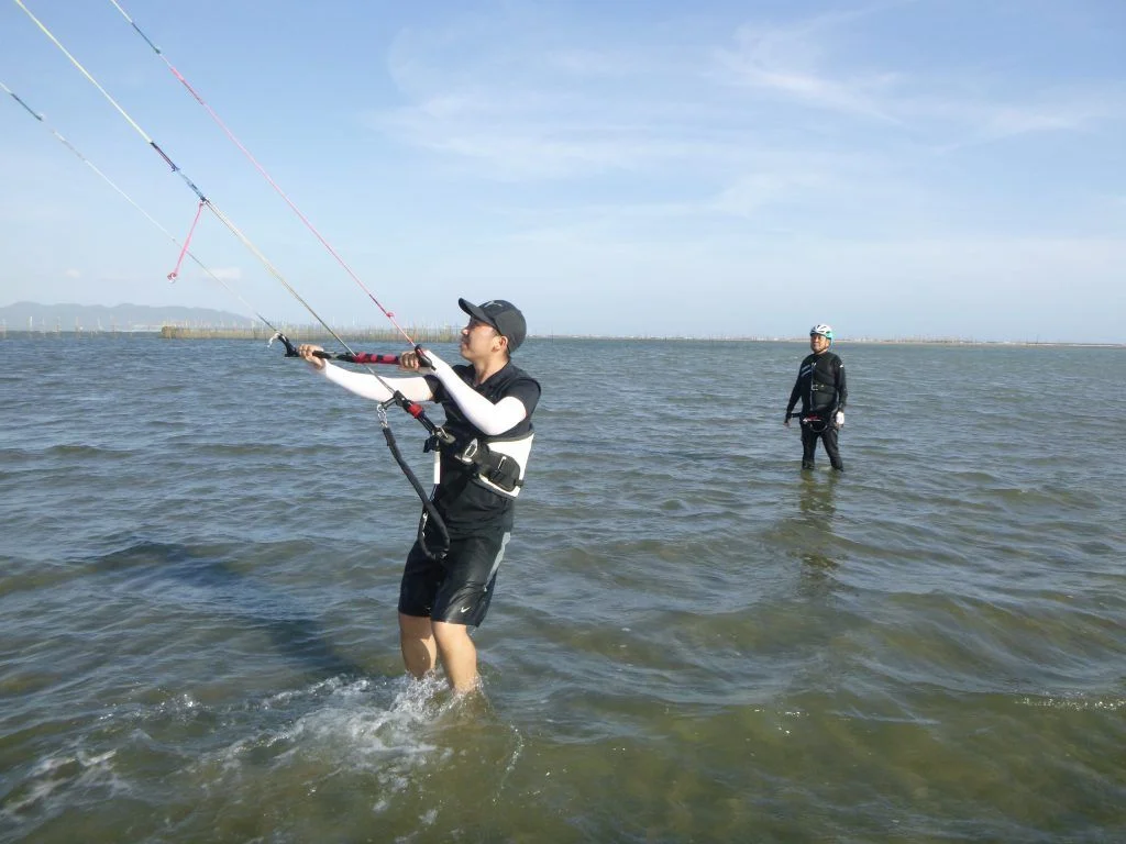learn kitesurfing in Vietnam - Vung tau