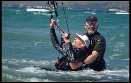 kiteboarding mallorca in April lernen kitesurfen mit Alcudia kiteschule