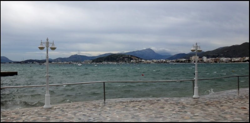3 el oeste desde la orilla opuesta a Es Barcares, side shore pero racheado