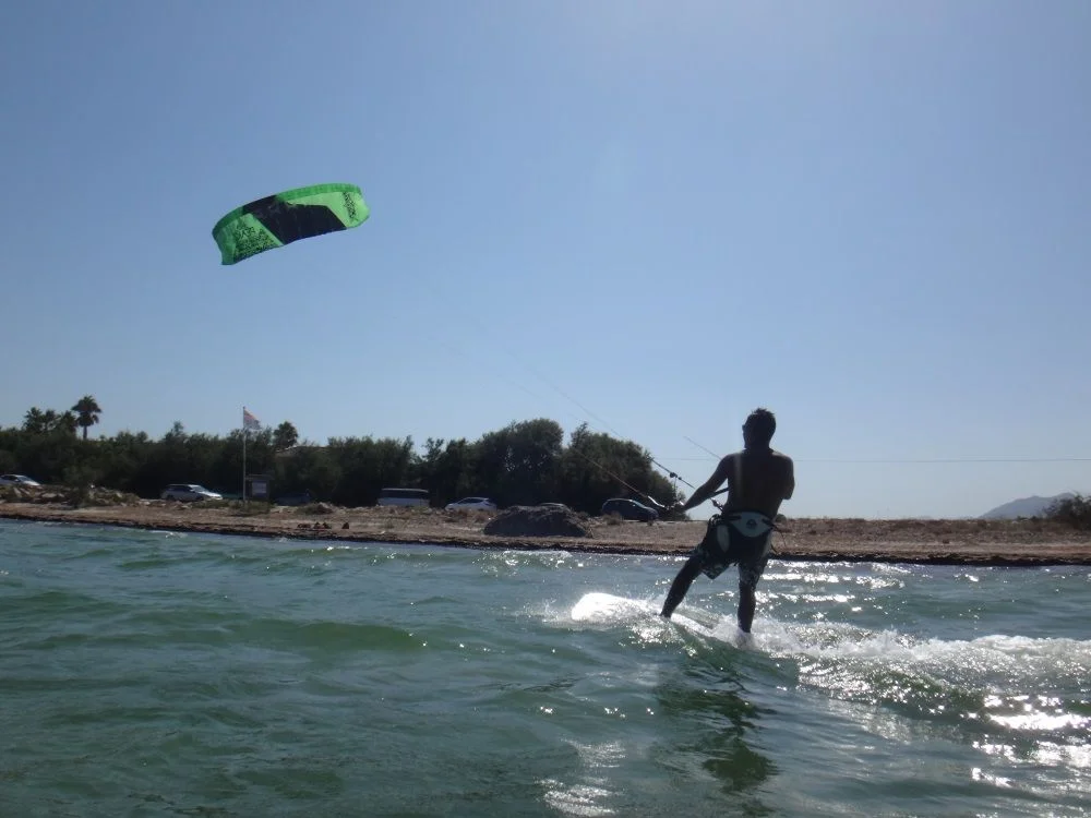 13 in front of the camera3 days kite course in August in Mallorca
