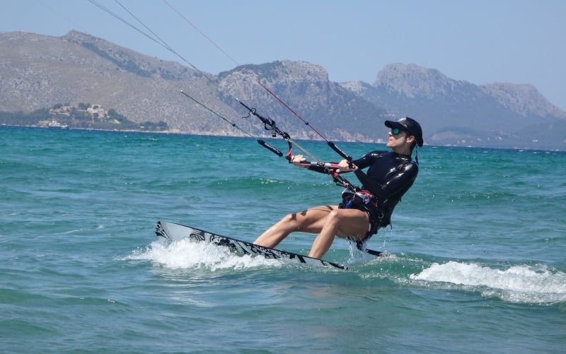 19 flysurfer Peak 9 mts kite course in June Alcudia Mallorca