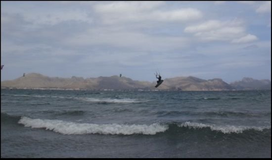 3 startet den Flug mallorca Kitesurfen