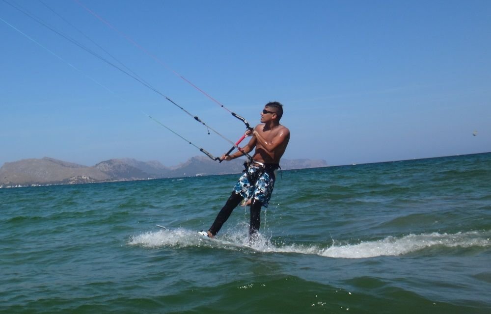 5 up, finally up in the board kite course July in mallorca