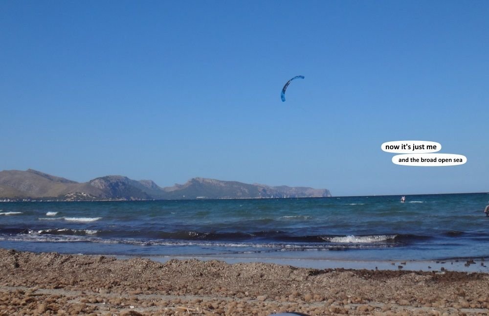 6 summer kitesurfing school in Mallorca Peak 9 mts flysurfer