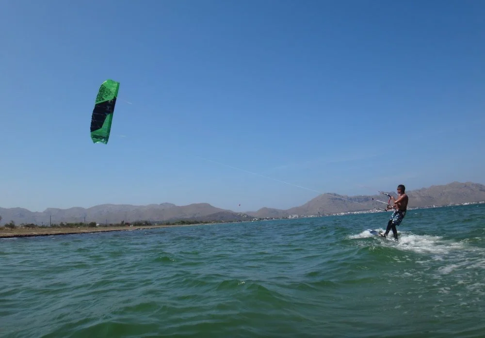 8 real real distance kitesurfing lessons mallorca in August