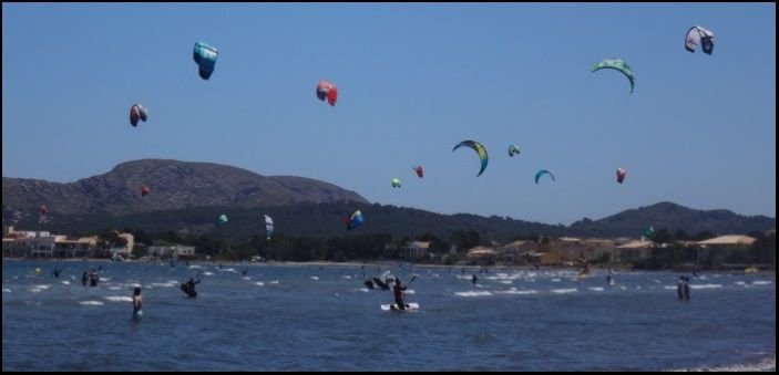 Ein Kitesurf-Tag wie so viele Tage mallorca kiteschool