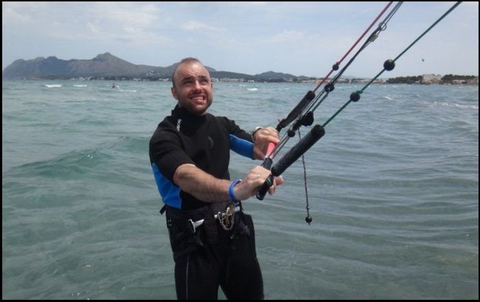 anfänger kitekurs auf Mallorca in April Bartosz Polish kite student