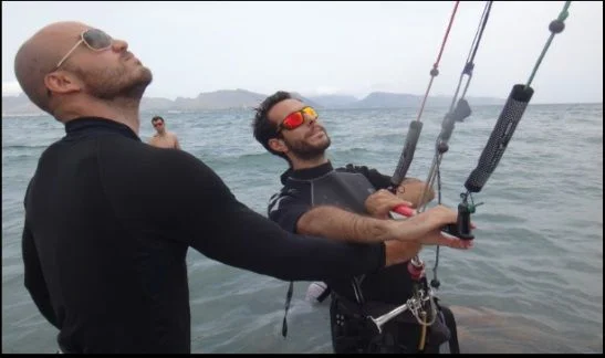 second hour kite courses full control of kite kite school in Mallorca in August