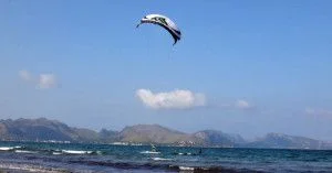 13 mallorca kiteschool Pollensa bay Manuel kitesurfing first time