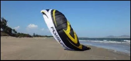 2 Flysurfer Speed 4 Deluxe 8 meters