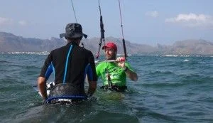 6 Michael mallorca kiteschool monitor helps Manuel