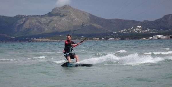  das ist spass Flysurfer Speed 3 mallorca kiteschule DSC02858a