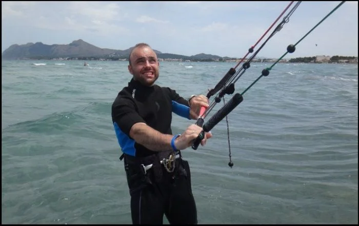 beginner kite course in Mallorca in April-Bartosz Polish kite student