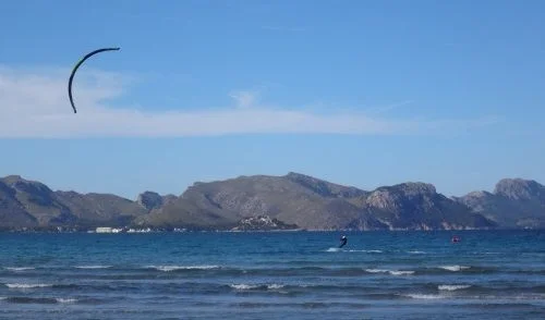 5 Formentor Strand Kitesurfschule www mallorcakitesschool com lernen Kitesurfen in Can Picafort