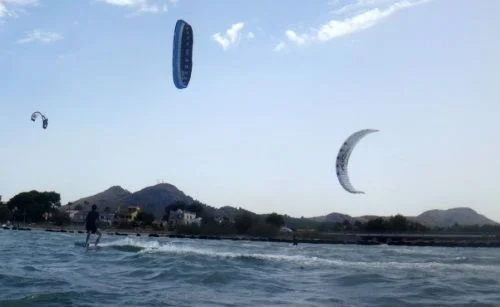7 first kitesurfing lesson in Mallorca beginners kite course