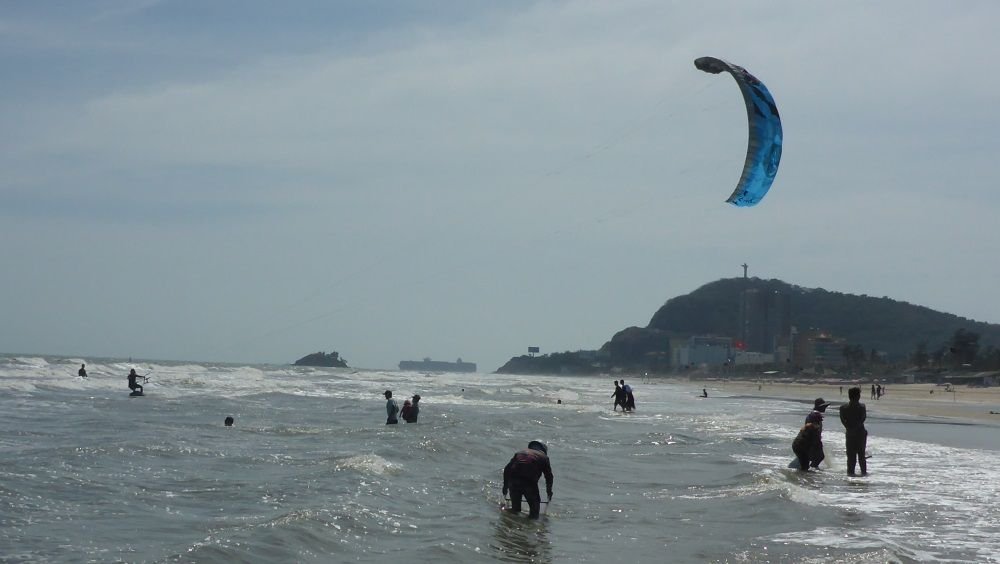 Kitespot near Ho Chi Minh - Vung Tau kiteschool in November