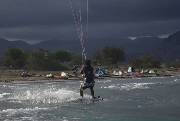 13 the day threat rain on west wind in Mallorca