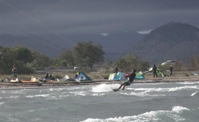 6 shallow water in Mallorca kitespot
