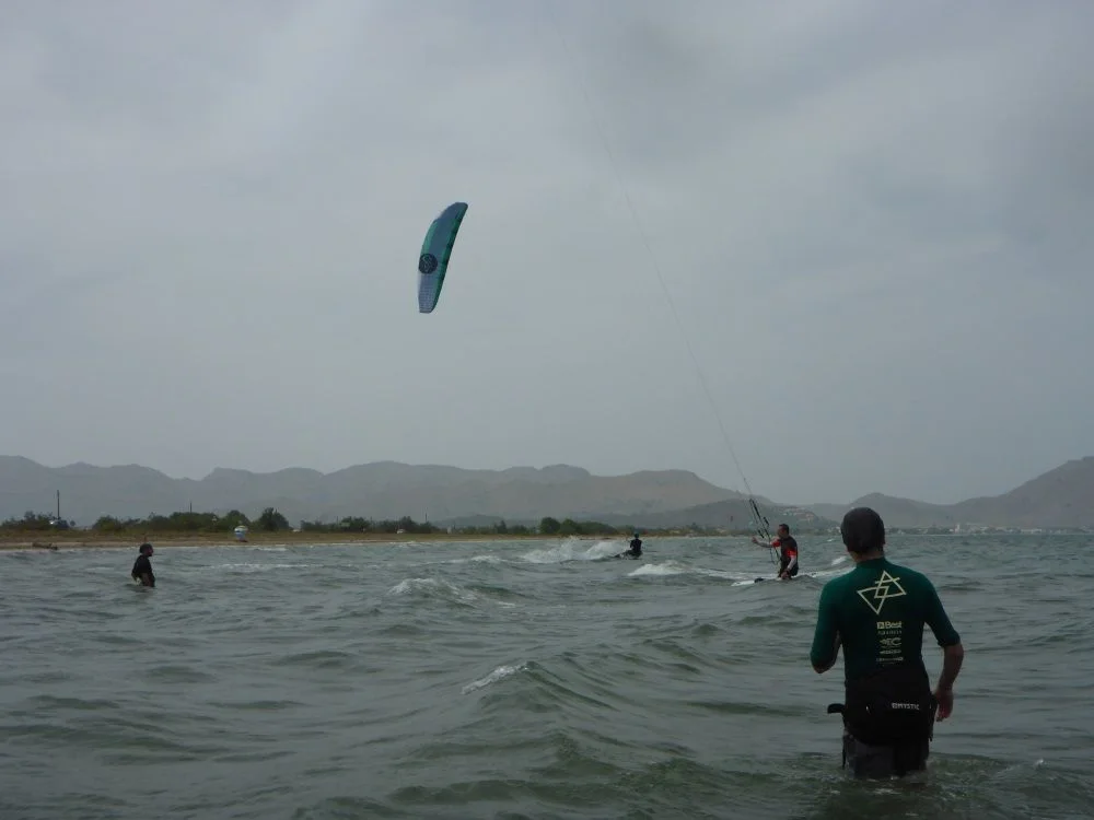 16 intercambiando los kite con gran fraternidad