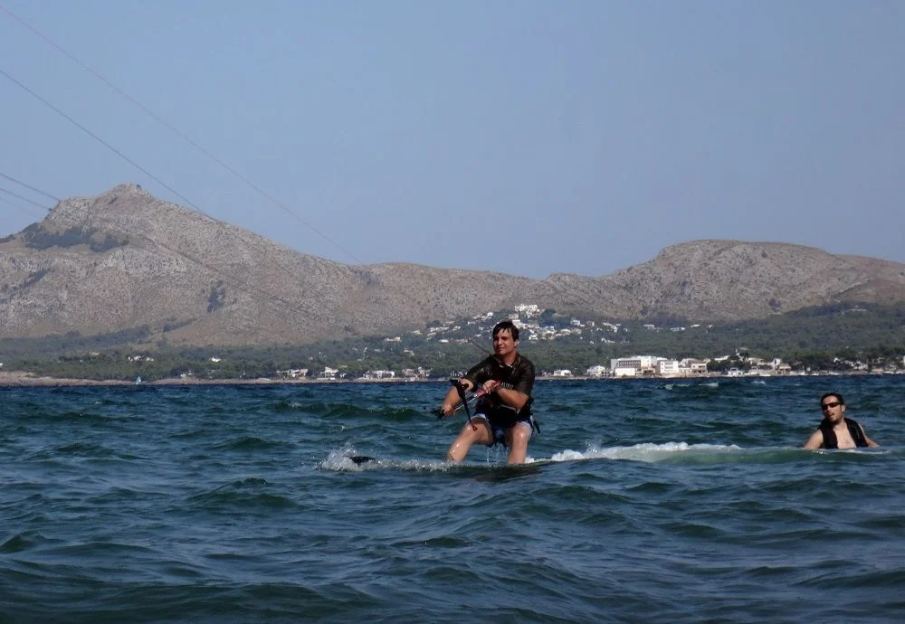nach den ersten 200 Metern Kitesurfen, vielleicht ist es Zeit, an den Ausgangspunkt zurück zu gehen