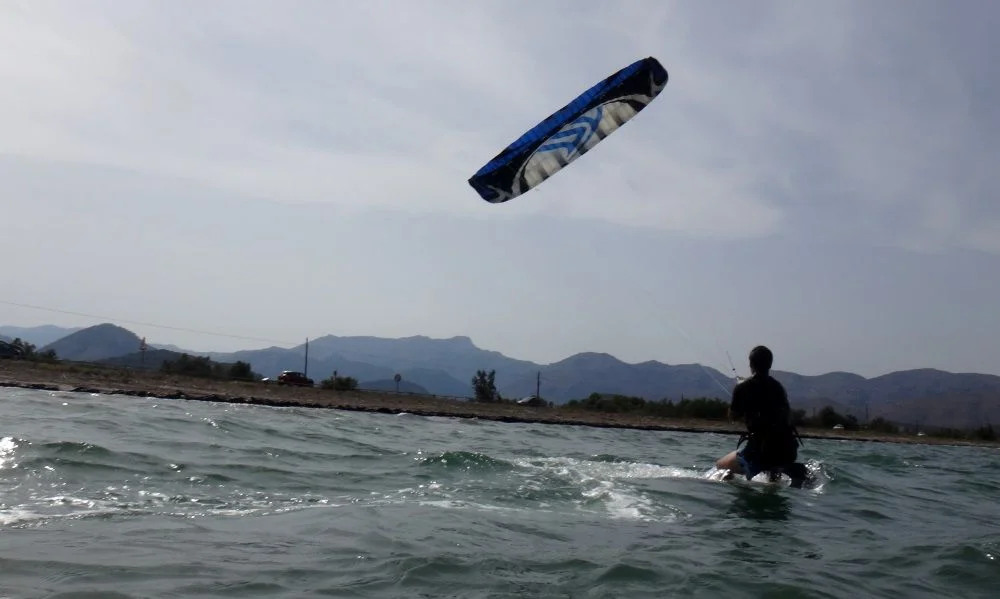 mit 15 Metern Schirm, der FLYSURFER Speed 3