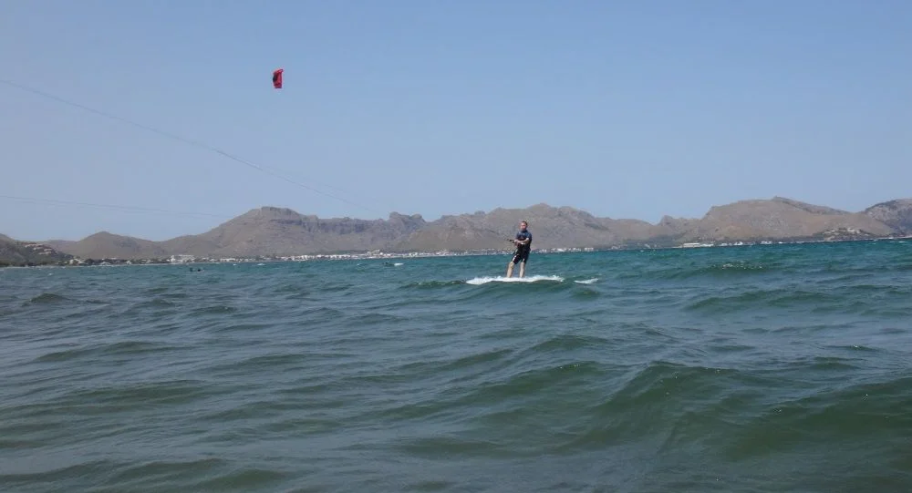 8-Jetzt-ist-es-Zeit-zurückzukehren-Portblue-hotel-mallorca-kite-strand