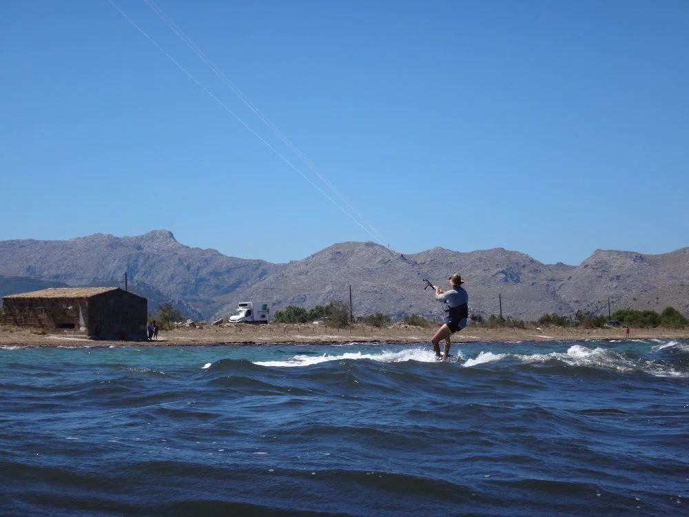 2-mallorca-Portblue hotel kite-Huber-in-balance