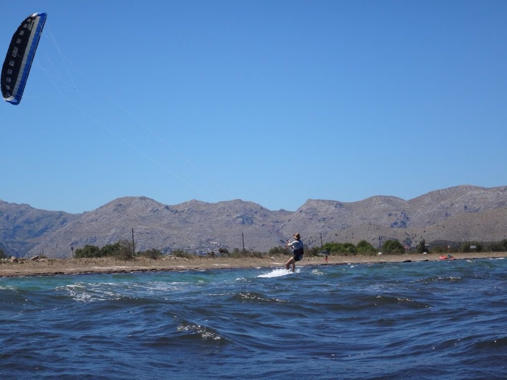 4-Huber-ganando espacio upwind portblue club la playa