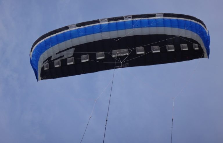 4- kite tipo foil escuela de kite Mallorca satisfaccion-de-verla-