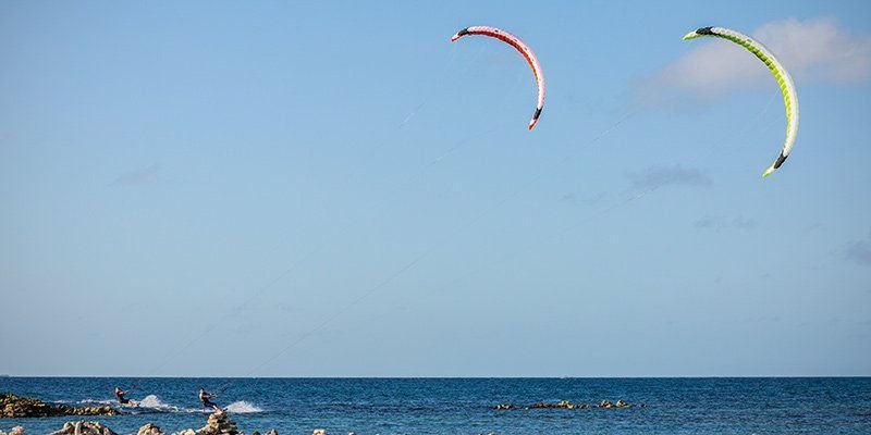 7-el-triple-depower-kite-lessons-mallorca-aprende-kite-con-flysurfer-kites