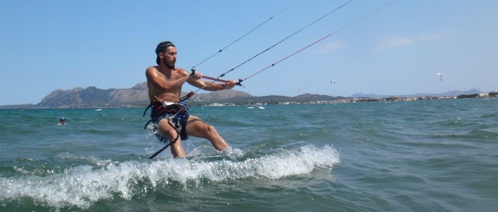 7-kitesurf-escuela-en-Palma-de-Mallorca-Julio-2-day-kite-lessons