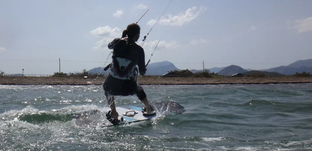 1 cometas para cursos de kitesurf en Mallorca - Peak flysurfer