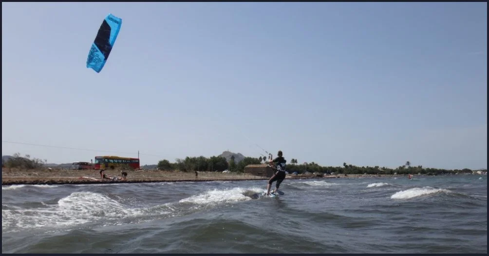 13 playa de Pollensa - clases de kitesurf en Mallorca bahia de Pollensa
