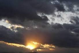 3 cielos nublados viento de tormenta