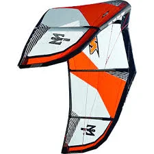 3-NAISH-cult-kitesurfen-mallorca
