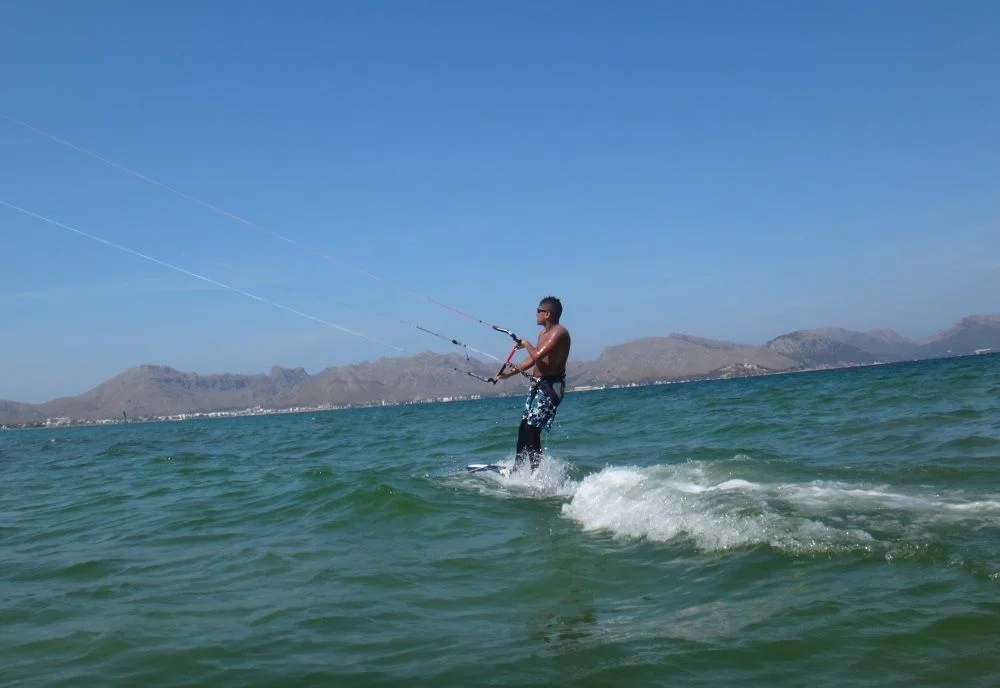8-up-...-and-away-kitesurfen-mallorca